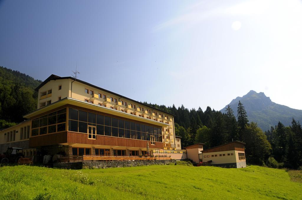 Hotel Boboty Terchova Ngoại thất bức ảnh