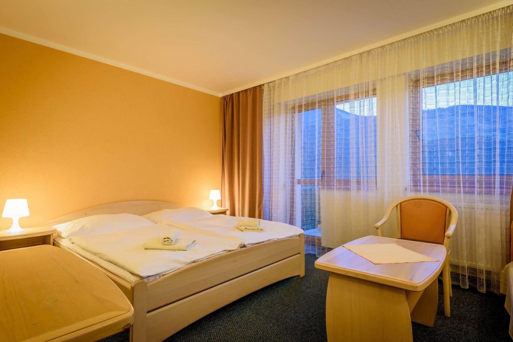 Hotel Boboty Terchova Ngoại thất bức ảnh