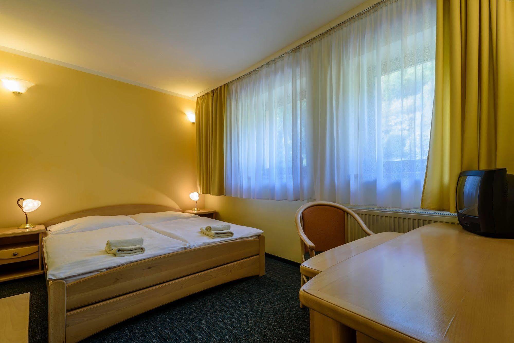 Hotel Boboty Terchova Ngoại thất bức ảnh